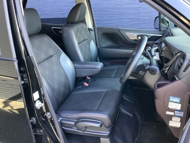 この度は、当店のお車をご覧いただきまして誠にありがとうございます！ご相談はこちらまで→【TEL0598-29-5111】お気軽に問合せください♪