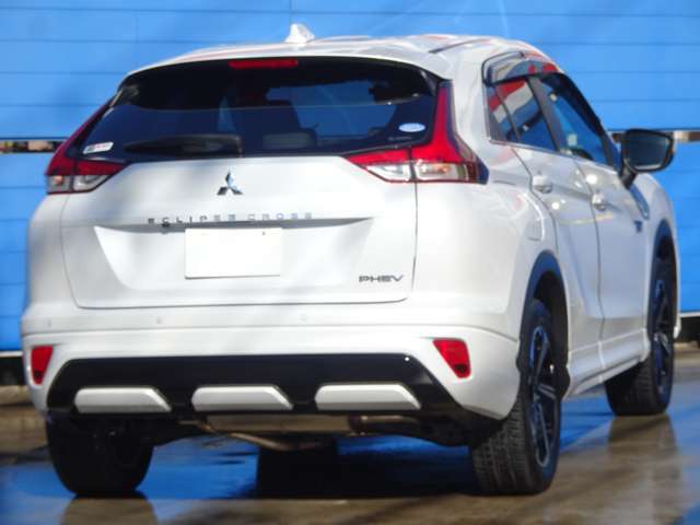 ◆e-Assist（衝突被害軽減ブレーキ(車両・歩行者）・車線逸脱防止警報）　◆前後方誤発進抑制　◆後退時ブレーキサポート