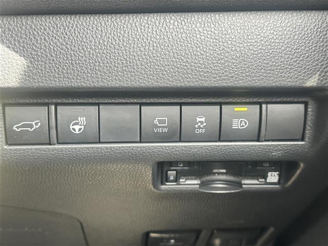 【ETC】有料道路を利用する際に料金所で停止することなく通過できる、ETC車載器（ノンストップ自動料金収受システム機器）が装備されています。セットアップを行うことで利用可能になります。
