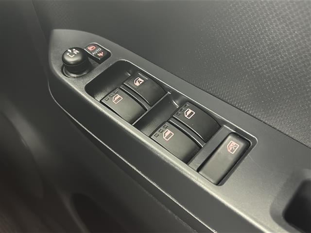 【窓操作部】軽い力で、窓を開けたり閉めたりすることができます！掲載箇所以外にご希望の写真がございましたら、お気軽にお問い合わせ下さい！メールや郵送でお送りさせていただきます。