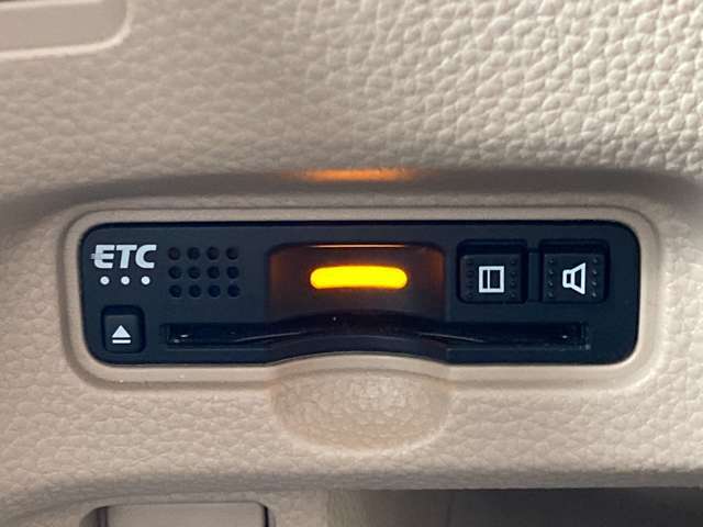 【ETC】高速道路の料金所はストレスなく通過！遠方へのお出かけには必須のアイテムです！当店でセットアップ実施しておりますのでご納車当日からご利用いただけます！