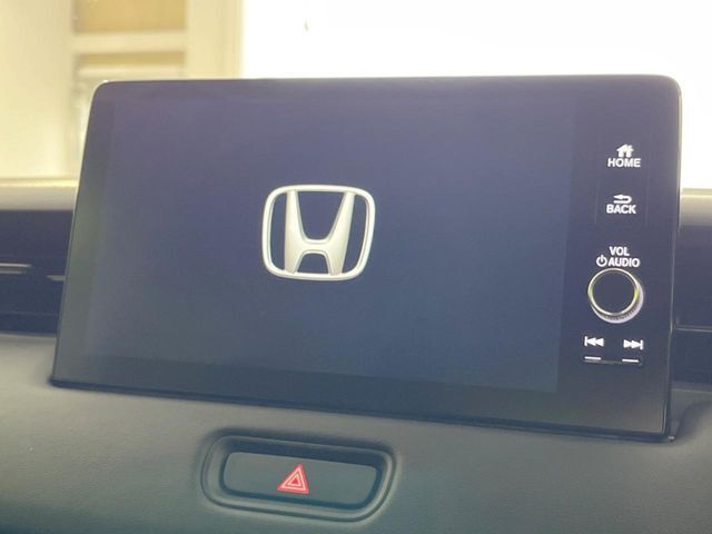 【9インチ　ホンダコネクトディスプレイ】視認性の高い大画面ディスプレイでナビの使用や、お持ちのスマートフォンと連携したbluetoothでの音楽再生が可能です♪