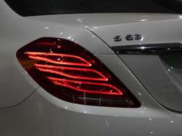 純正オプションAMGドライバーアシスタンスパッケージに先進装備レーダーセーフティーパッケージ（ブラインドスポットアシスト・ディストロニックプラス・レーンキーピングアシスト）