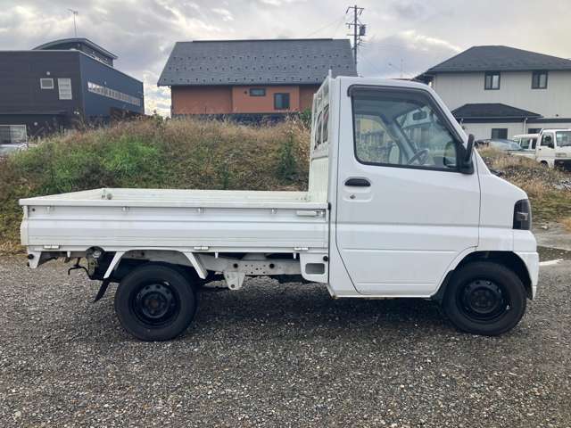 車検も長く、まだまだ活躍できるお車です！！お気軽にお問い合わせください！！TEL:026-247-8723