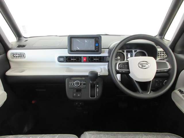 実際に女性の声を聴き、女性の手もしっかり届くレイアウトに設計しました