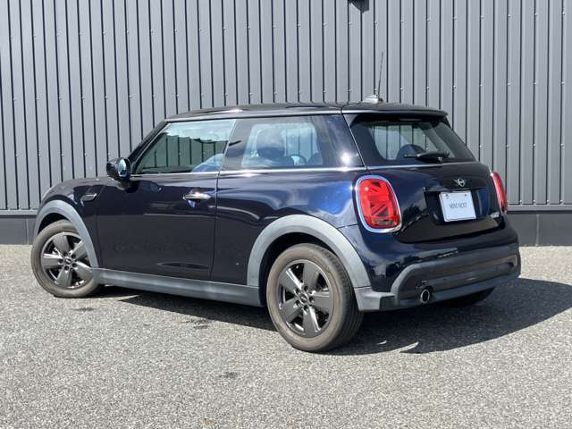 【NIMI認定中古車を販売】NIMIを熟知したメカニックによる、最大100項目の納車前点検により信頼と安心をお届けいたします。