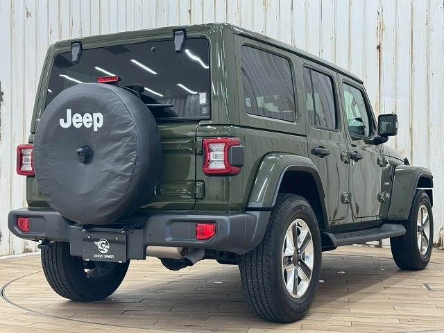 お車ご成約時の付帯率は驚きの90％OVER。GOOD　SPEED自慢のスーパーガラスコーティング。見違えるほどの輝きを放ち、納車後のメンテナンスも楽々。是非一度お試し下さい。