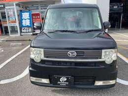 傷、凹み、タッチアップ補修跡はかなりあります。現車にて確認をお願いしますナビ、TV、ETCはついていますが動作チェックが出来ていません。ナビはかなり古いです、地デジのリモコンありません。ETCは動作未確認です