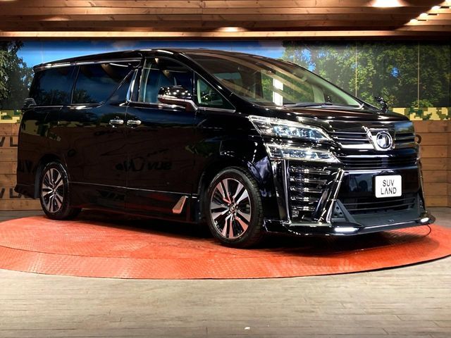 大好評のボディコーティング「弾スプラッシュコート」もご納車までに施工可能。通常のガラスコートと異なる、耐久年数6年の無機質ガラスコーティングが、ボディをキレイな状態に保ってくれます。