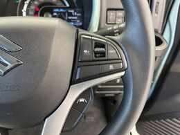 【アダプティブクルーズコントロール】高速道路での長距離走行が楽に！！自動で速度を保つクルーズコントロールが、衝突軽減システムと連携し、前方の車両を感知して車間を保つように速度調節してくれます！！