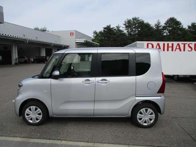 新車・中古車・福祉車両・トラック等の販売、メンテナンスや車検・整備なども承っております。お気軽にご相談ください。