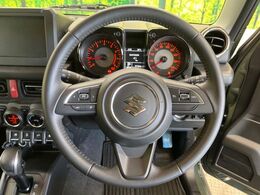 【スズキセーフティサポート装着車】デュアルカメラブレーキサポート・前後誤発進抑制・車線逸脱警報・ハイビームアシスト・先行車発進告知機能をセットで装備。予防安全技術が快適なドライブをアシストします。