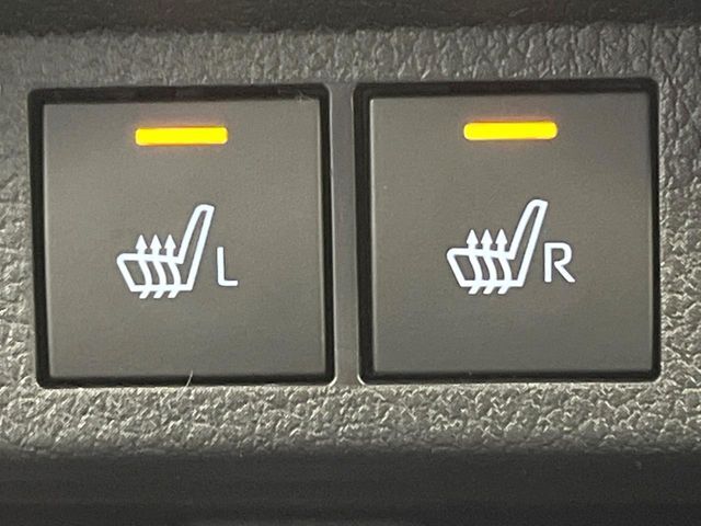 【シートヒーター】寒い日に重宝するシートヒーター！エアコンより早く温まってくれるので寒がりの人も安心ですね♪エアコンの温風は乾燥するから苦手、という方にもをおすすめです。