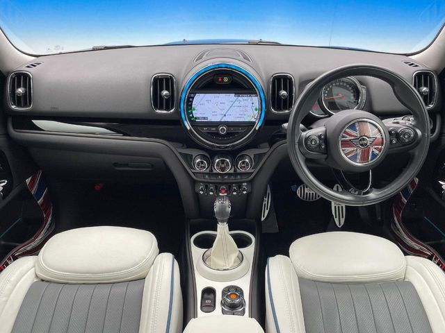 輸入車グループ総在庫数約2，000台！全国の系列店からメーカー・車種問わずご紹介出来るので、あなたにピッタリのお車が見つかるはずです♪まずはお問い合わせ下さい☆