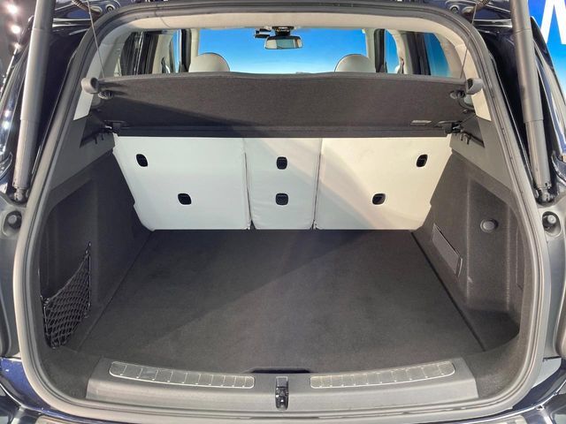 ●トランクルーム：趣味が広がる収容スペース！これだけの広さがあればお買い物やレジャーなどにも最適です！使用感も少なくきれいな状態を維持しております。