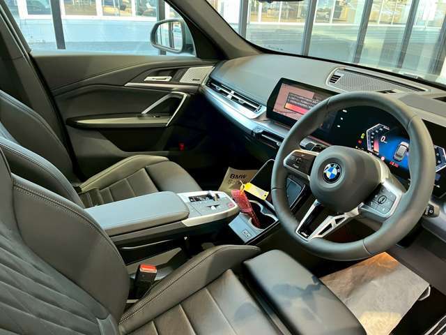 ≪駆け抜ける歓び≫　≪Freude am Fahren≫
