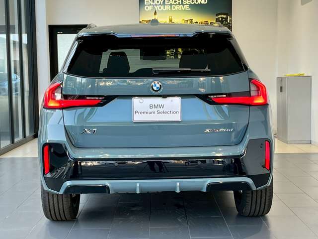 【展示場について】九州エリア最大級の展示場常時30台以上のBMWを展示しております。入庫する予定車両やNET掲載が間に合っていない車両も御座いますので是非一度お問い合わせ下さい。