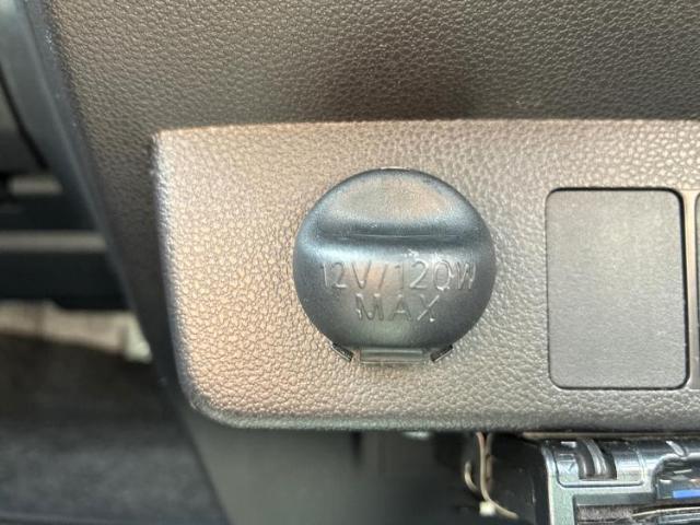 お車に合わせて無料保証以外にも、保証範囲、期間、距離を拡充させた有料保証もご用意しております！中古車の購入が初めてで不安・・・というお客様もご安心ください！
