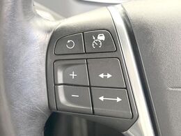 ●レーダークルーズコントロール：前の車との車間距離を一定にとりつつ、一定速度で自動走行してくれる次世代のクルーズコントロール！主に高速道路や自動車専用道路で使用する便利な機能です！