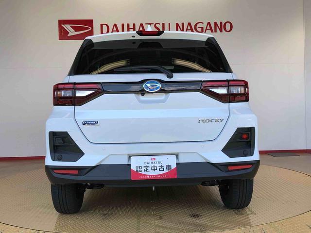 中古車は一物一価、同じようなお車でも、整備状況、内外装の状態など様々です。