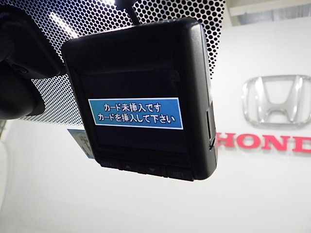 【ドライブレコーダー】万が一の事故にあった場合でも、ドライブレコーダーがその瞬間の映像を記録しています！事故だけでなく、楽しいお出かけの風景なども録画してくれています。