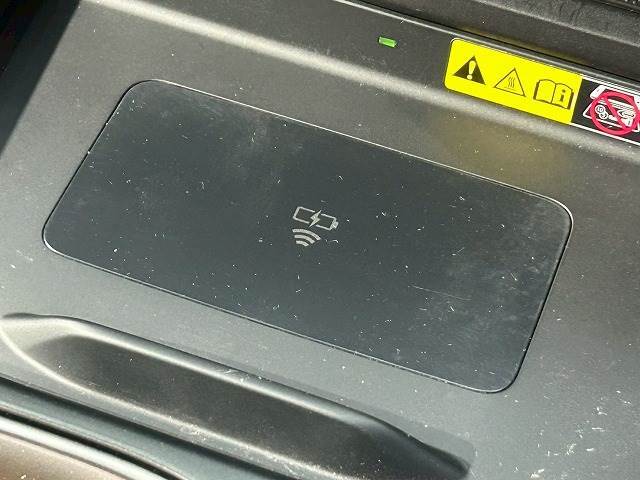 置くだけ充電搭載！！