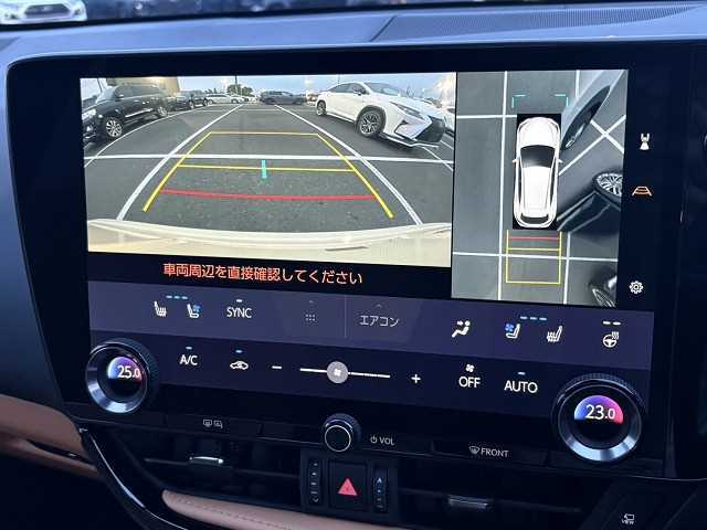 【アラウンドビューモニター】全周囲カメラで危険察知。狭い駐車場でも安心して駐車できますね。