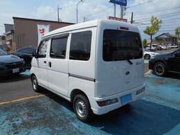 日本全国どこでも『県外登録』＆『遠方納車』可能です！！ご遠方にお住まいの方で実車をご覧いただけない方にはメールで画像をお送りすることも可能です！！まずはお気軽に販売担当『中村』までご連絡下さいね！！！
