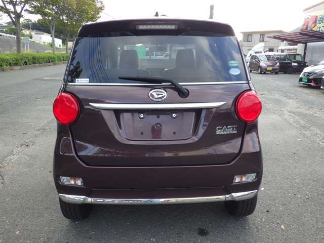 【自社整備工場・板金工場完備しています。納車後のサポートもお任せください。】
