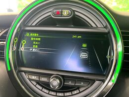 ●インテリジェントセーフティ：「衝突回避・被害軽減ブレーキ」「前車接近警告機能」を機能させるドライバー支援システム【ドライビング・アシスト】が装備されております！