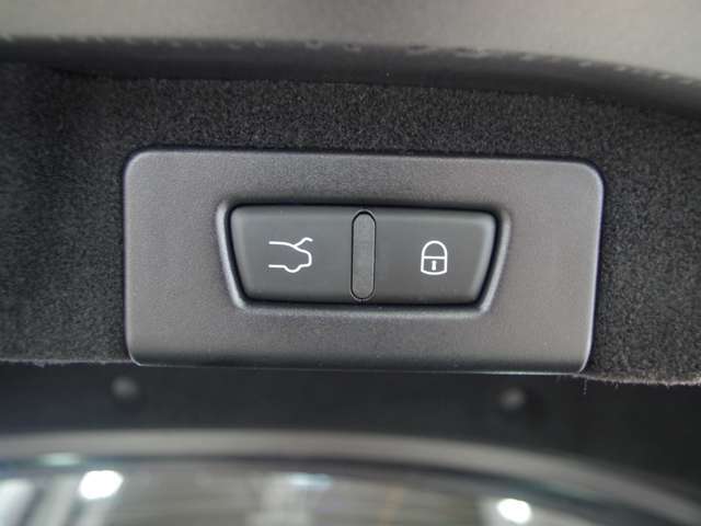 カーセンサーを見て電話しましたとお伝え下さい。078-261-1261までお気軽にお電話下さい。全国納車可能です。納車方法に関してもお気軽にご相談ください。