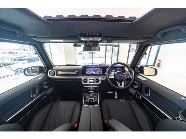 【SKY GROUP】輸入車専門で16ブランドを取り扱う正規ディーラーです。スーパーカーを得意とし、ブガッティやパガーニ、ピニンファリーナ、ジンガーの正規ディーラーも運営しております。