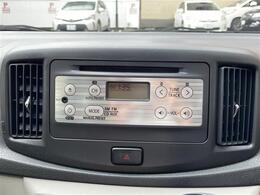 こちら運転席周りの操作部分の写真になります。各部しっかり動作の確認をしておりますので、ご安心だくさい。また、第三者機関の鑑 定書もありますので、そちらも併せて、ご確認いただければ幸いです！