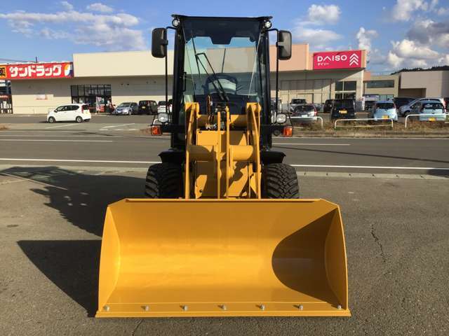 国産車その他 CATホイールローダー 901C2 除雪仕様 0.5立米 稼働 国産車その他 CATホイールローダー 901C2 除雪仕様 0.5立米 稼働