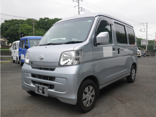 横須賀の衣笠十字路にあります軽バン専門店のあすか自動車です。