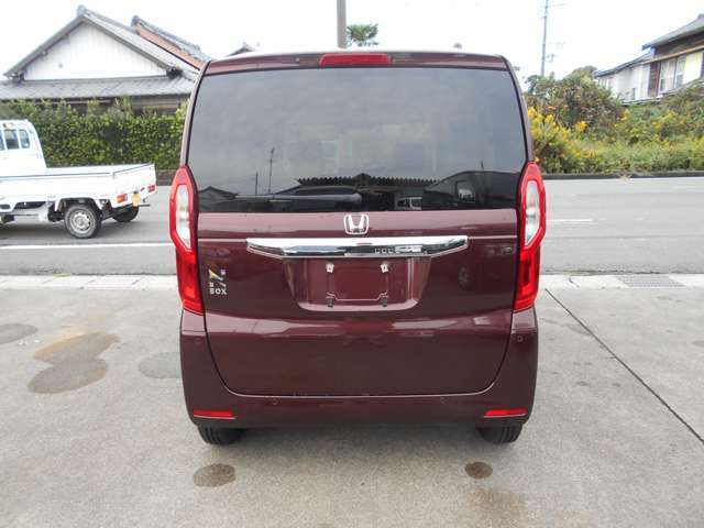 走行距離も13,000kmで車検整備付き♪お得です☆