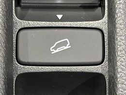 【ダウンヒルアシスト】急な坂道を下るときに自動でブレーキを制御、一定の低速度を保ちます。雪道や悪路など滑りやすい路面の下り坂でもタイヤがロックしないから安心！ハンドル操作に集中できます！