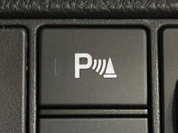 【クリアランスソナー】バンパーに付いたセンサーが障害物を検知！一定の距離に近づくとアラートで教えてくれます♪狭い駐車スペースや車庫入れ時も安心ですね☆