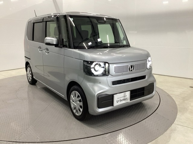 一目見てホンダ車だとわかるカッコいいフロントマスクです！