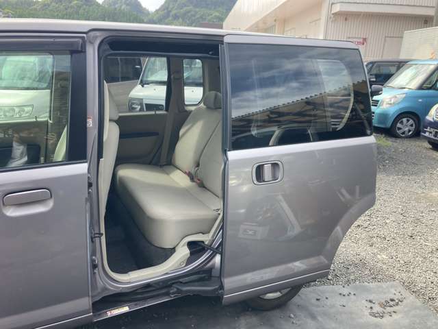 溝部鹿児島空港ICから車で10分。国道504号線沿いに御座います。