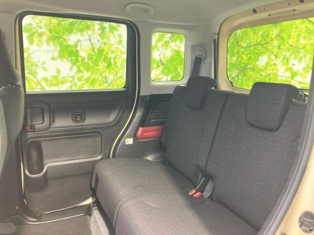 WECARSでは各商談席に大型モニターをご用意しております！見やすい大画面でゆったりと全国の在庫をご覧いただけます！是非ご来店お待ちしております！