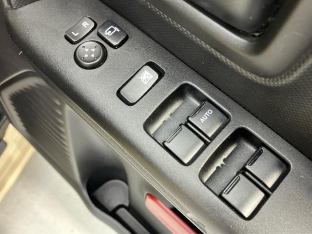 お車に合わせて無料保証以外にも、保証範囲、期間、距離を拡充させた有料保証もご用意しております！中古車の購入が初めてで不安・・・というお客様もご安心ください！