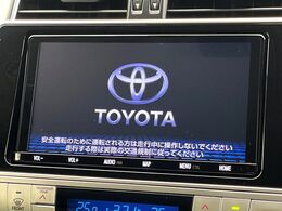 【純正ナビ】人気の純正ナビを装備。オーディオ機能も充実しており、Bluetooth接続すればお持ちのスマホやMP3プレイヤーの音楽を再生可能！毎日の運転がさらに楽しくなります！！