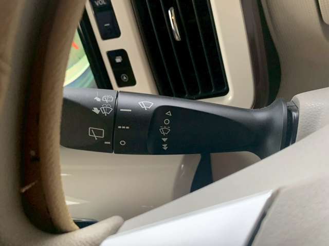 フラット7栗東湖南インターの在庫をご覧頂き誠にありがとうございます！当店は創業20年以上の武田オートサービス（株）が運営しております。気になる点などございましたらお気軽にお問い合わせ下さい！（＾＾）！