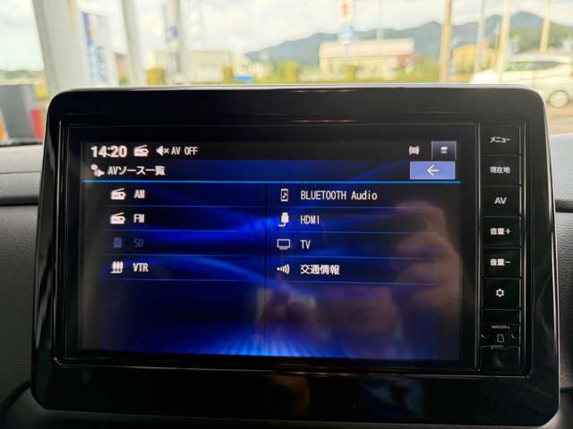 茨城日産　U-CARS岩瀬店にアクセス頂きありがとうございます。営業時間10:00から18:00まで　定休日は、毎週火曜日毎月第1・3月曜日です。