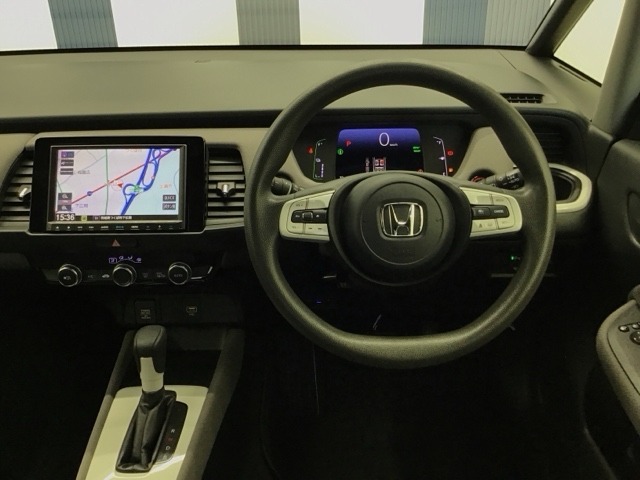 運転しやすいインパネ周りです！見やすいレイアウトで快適なドライブをサポートします！