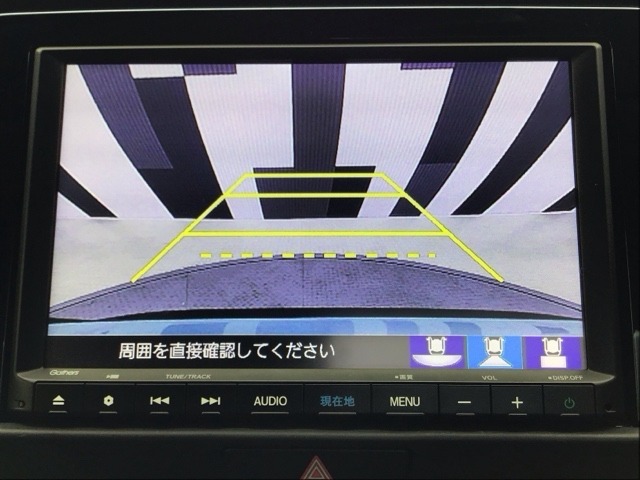 バックカメラ付きで後方の確認も安心です！スムーズな駐車・車庫入れをサポートいたします！