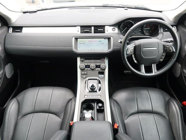 LAND　ROVERのSUV『RENGE　ROVER　EVOQUE』を認定中古車でご紹介！シートヒーター、MERIDIANサウンド、スマートキー、純正18インチアルミ、オートハイビーム