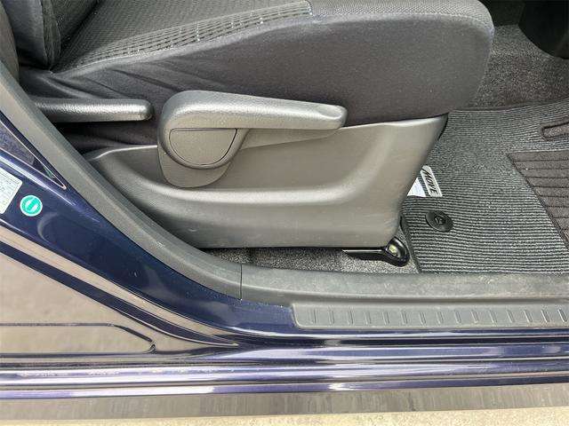 ユーザー様より直接買い取りを行った車を値段を可能な限りお安くご提供させて頂いております。在庫期間が1か月も店頭にないお車も多数あるため、ご検討の方はお早めにご連絡頂けますと幸いです。