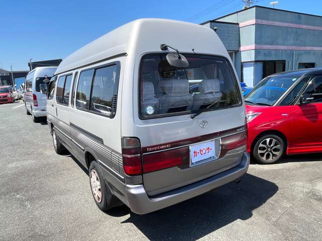 他にも画像がございますので、是非ご覧頂ければと思います。より詳しくお車をご覧いただけます！